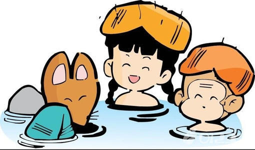 泡温泉要穿泳衣吗（泡温泉必带品介绍）