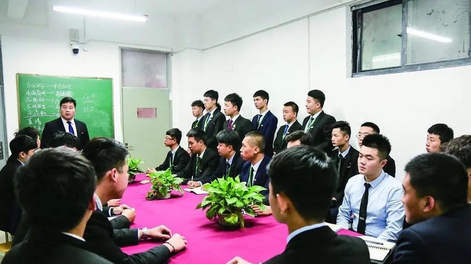 学生自我介绍结尾金句少(自我介绍 结束语)