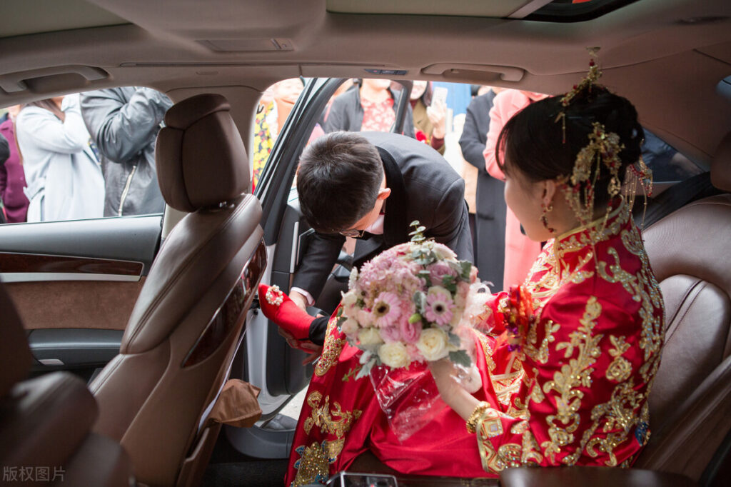 8个字的结婚祝福语有哪_8个字的结婚祝福语大全