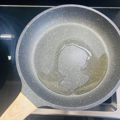 油焖大虾怎么做_家常油焖大虾的做法步骤