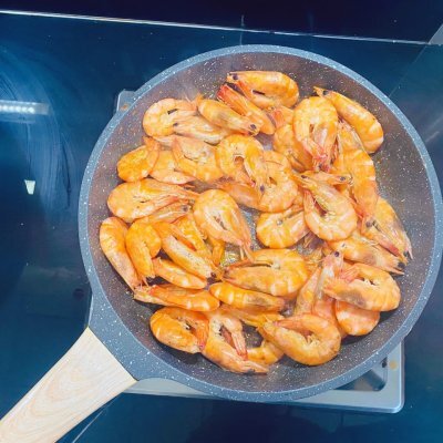 油焖大虾怎么做_家常油焖大虾的做法步骤