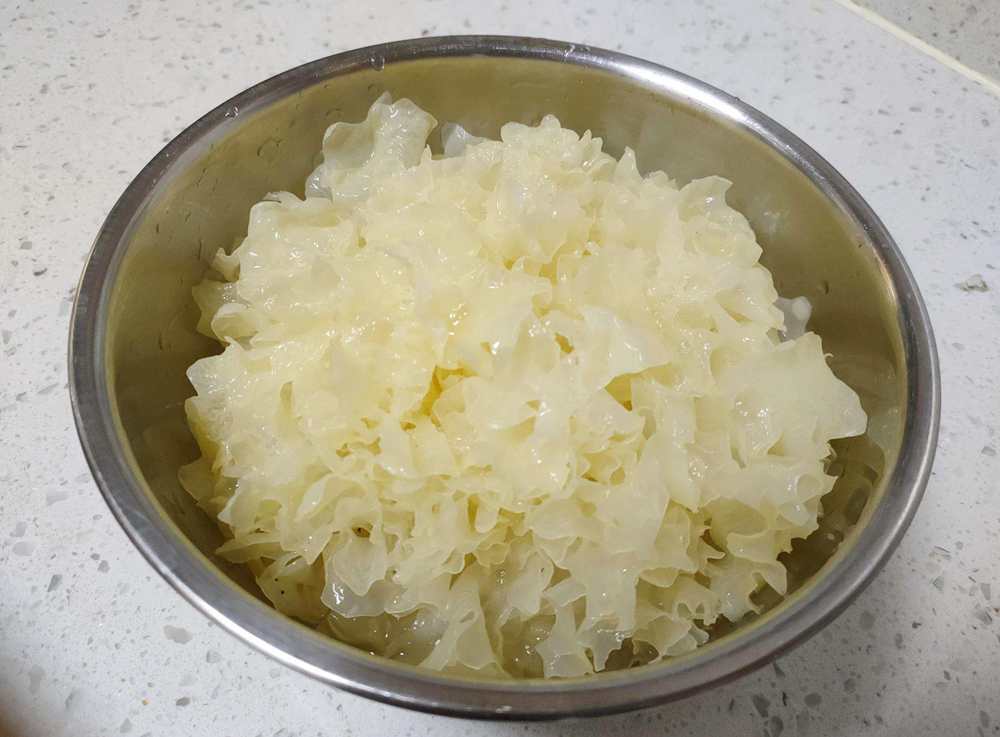 银耳怎么煮才会粘稠_软糯香甜的银耳做法教程