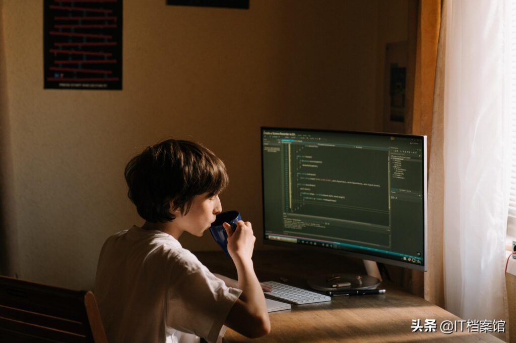 如何学习电脑编程入门_电脑编程入门教程及年薪标准