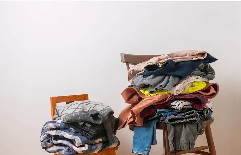 旧衣服回收怎么销售出去(旧衣服回收是怎么赚钱的卖到哪里了)