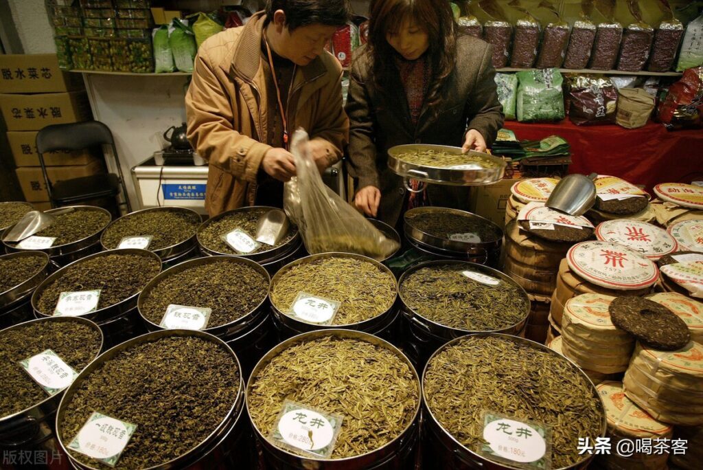 茶叶店毛利润一般多少(开茶叶店一年利润怎样)