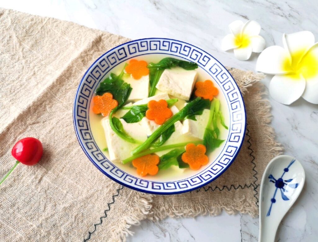 菠菜豆腐汤怎么做_菠菜豆腐汤的做法_豆果美食