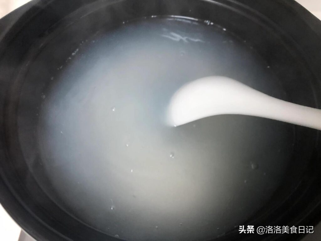 砂锅第1次用怎么处理(砂锅第一次用怎么处理一下呢)