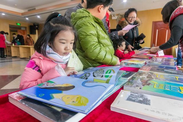 赚孩子钱的生意(开什么店可以赚小孩子的钱)