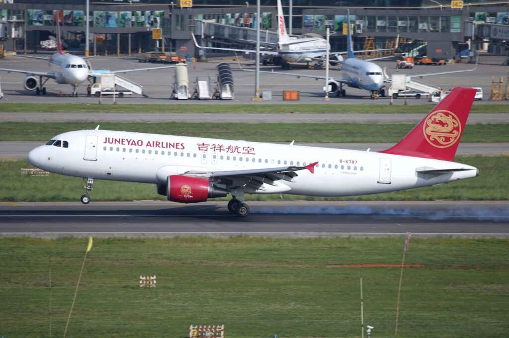 吉祥航空为什么不叫均瑶航空(吉祥航空是什么意思)