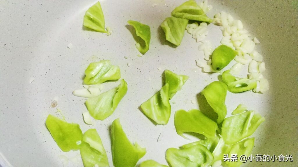 怎样做烧茄子_烧茄子的家常做法