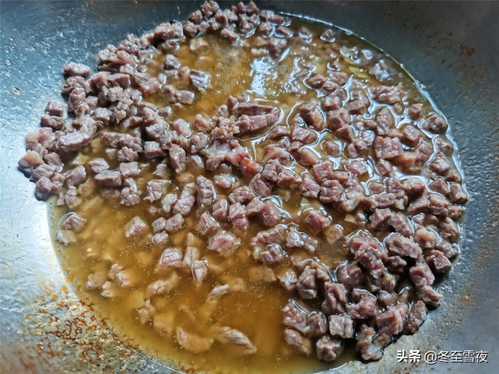 牛肉辣椒酱怎么做_牛肉辣椒酱的详细做法