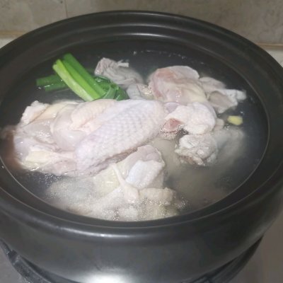 清炖鸡汤怎么做好吃_清炖鸡汤的做法教程