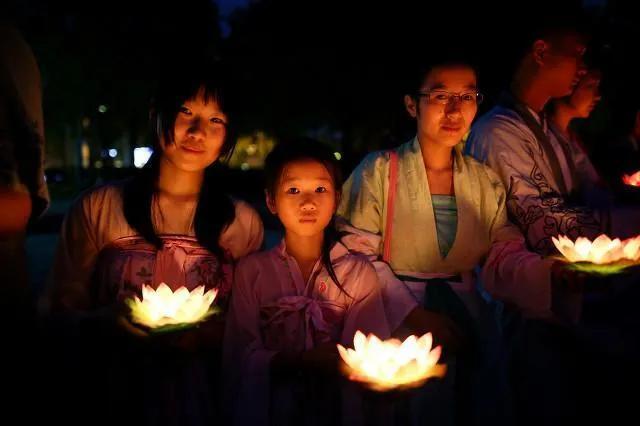 中元节晚上可以出门吗_中元节的禁忌和讲究