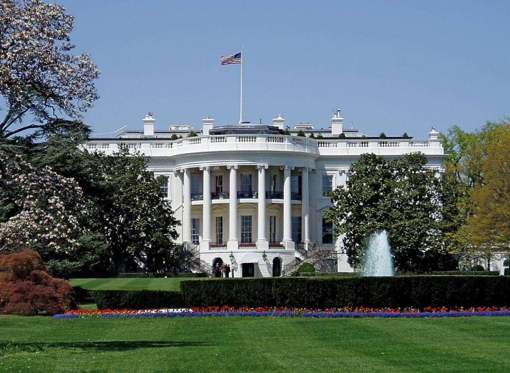 美国的白宫位于哪里_美国白宫的具体位置及起源