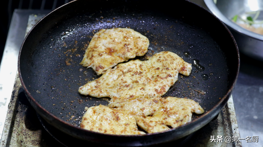 鸡胸肉怎么做好吃_3道鸡胸肉好吃的做法
