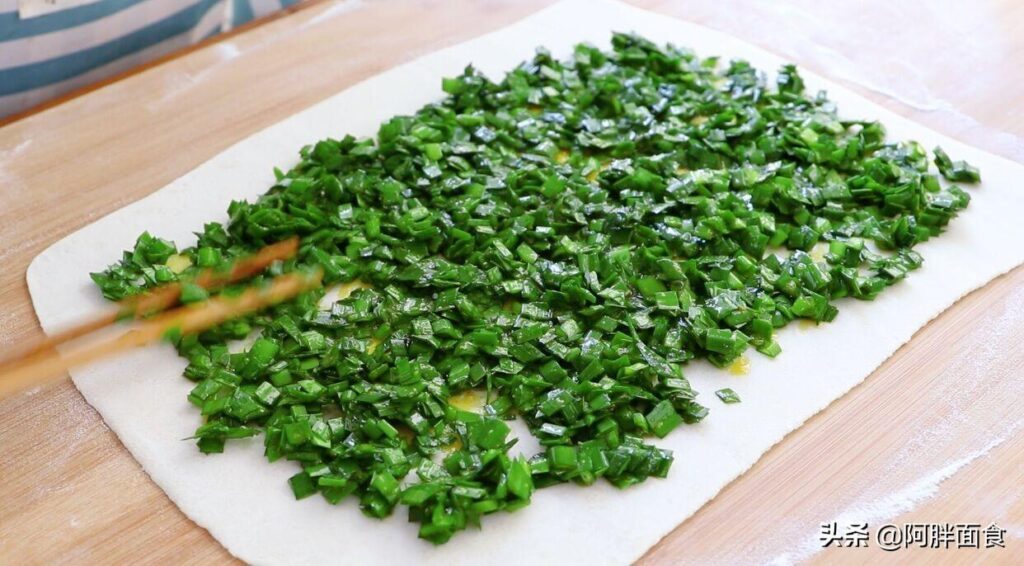韭菜饼怎么做_韭菜饼的做法教程