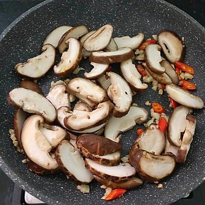 香菇怎么做好吃_香菇的做法及营养价值