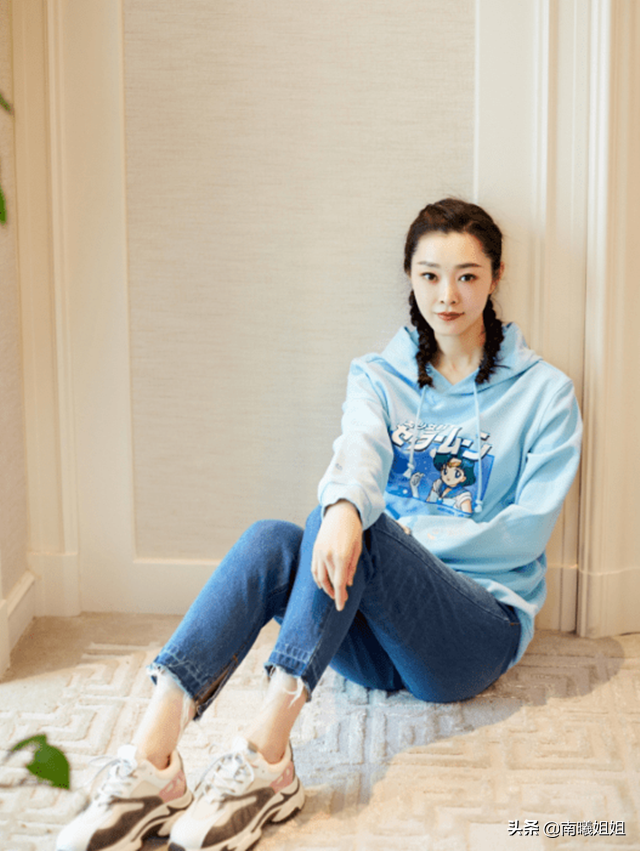 卫衣搭配什么裤子_卫衣搭配裤子的技巧