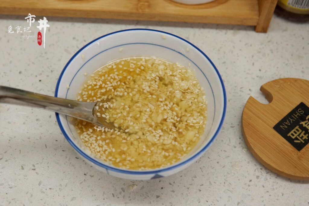 茼蒿是什么_茼蒿做法教程