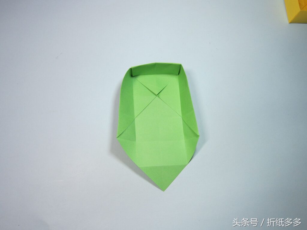 如何折纸盒子_正方形盒子的折法步骤