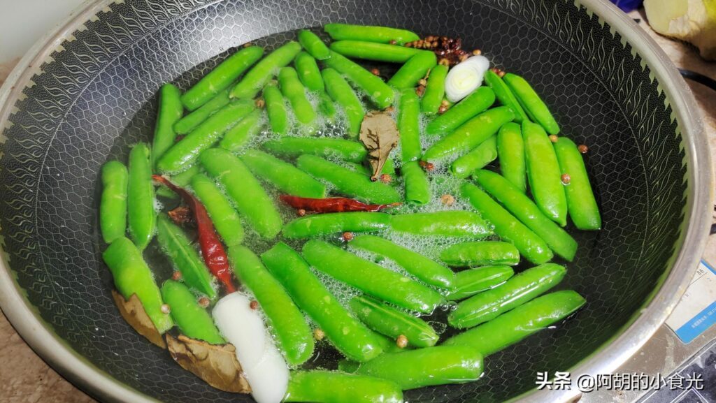 豌豆荚怎么吃_豌豆荚的烹饪技巧