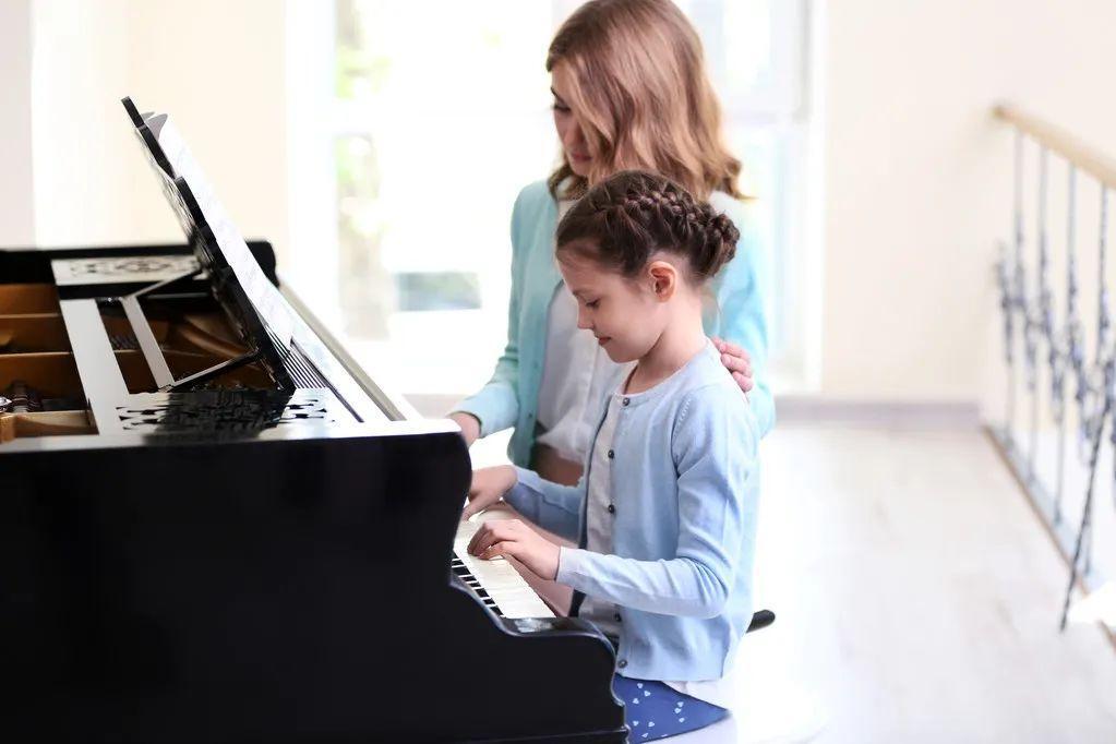 几岁学钢琴最好_学钢琴的最佳年龄