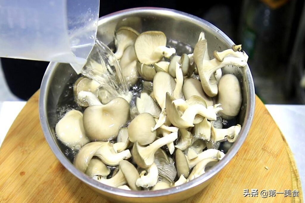 蘑菇怎么做好吃_蘑菇的做法步骤