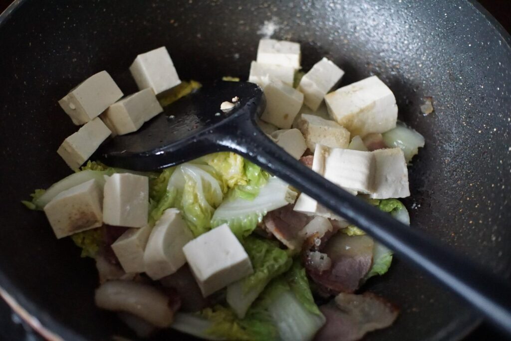 烟熏腊肉怎么吃_解锁烟熏腊肉的新吃法