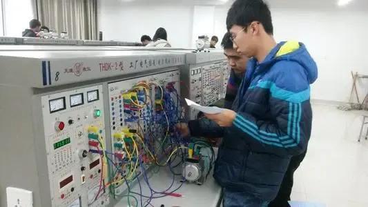 电气自动化技术学什么 _电气自动化技术主要的课程