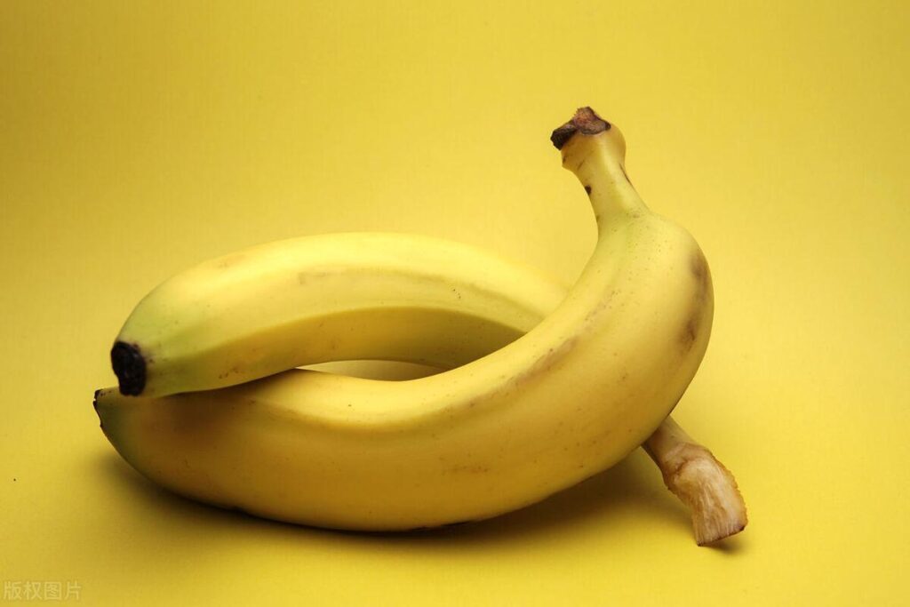 吃香蕉有什么好处_吃香蕉的好处和功效