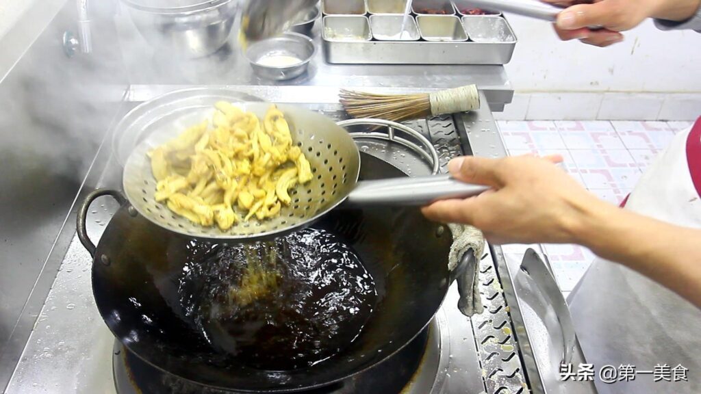 鸡胸肉怎么做才好吃_鸡胸肉的制作步骤