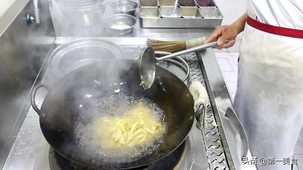 鸡胸肉怎么做才好吃_鸡胸肉的制作步骤