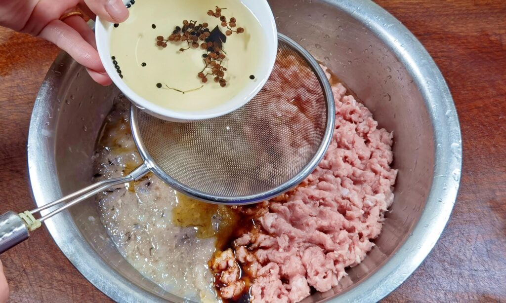 虾肉饺子怎么做_虾肉饺子的制作方法