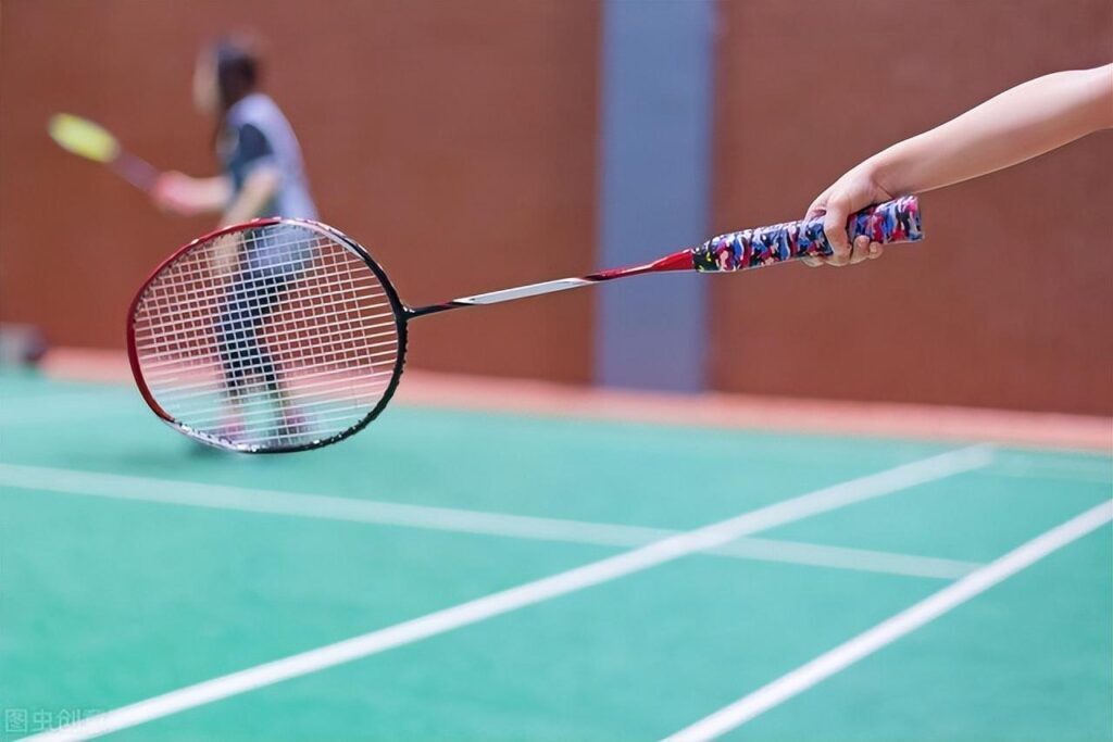 如何选择羽毛球拍_选羽毛球拍的方法