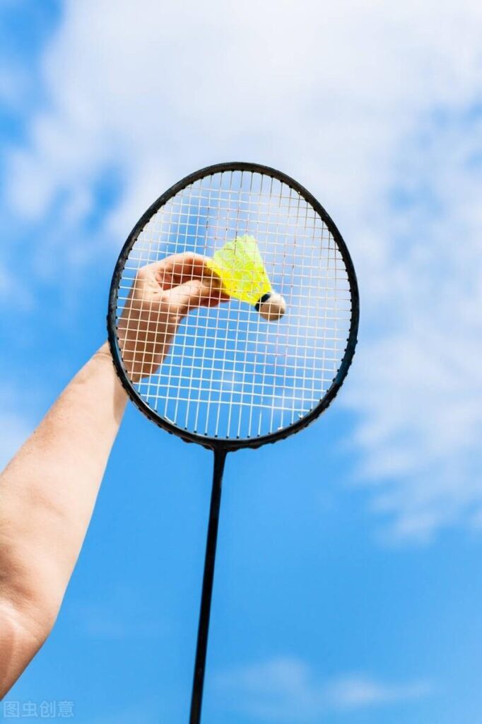 如何选择羽毛球拍_选羽毛球拍的方法