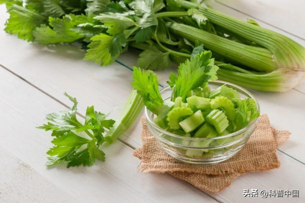 芹菜有什么功效_芹菜的功效和营养价值