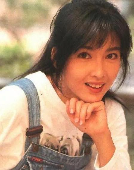 集邮女星是谁_集邮女星的概况