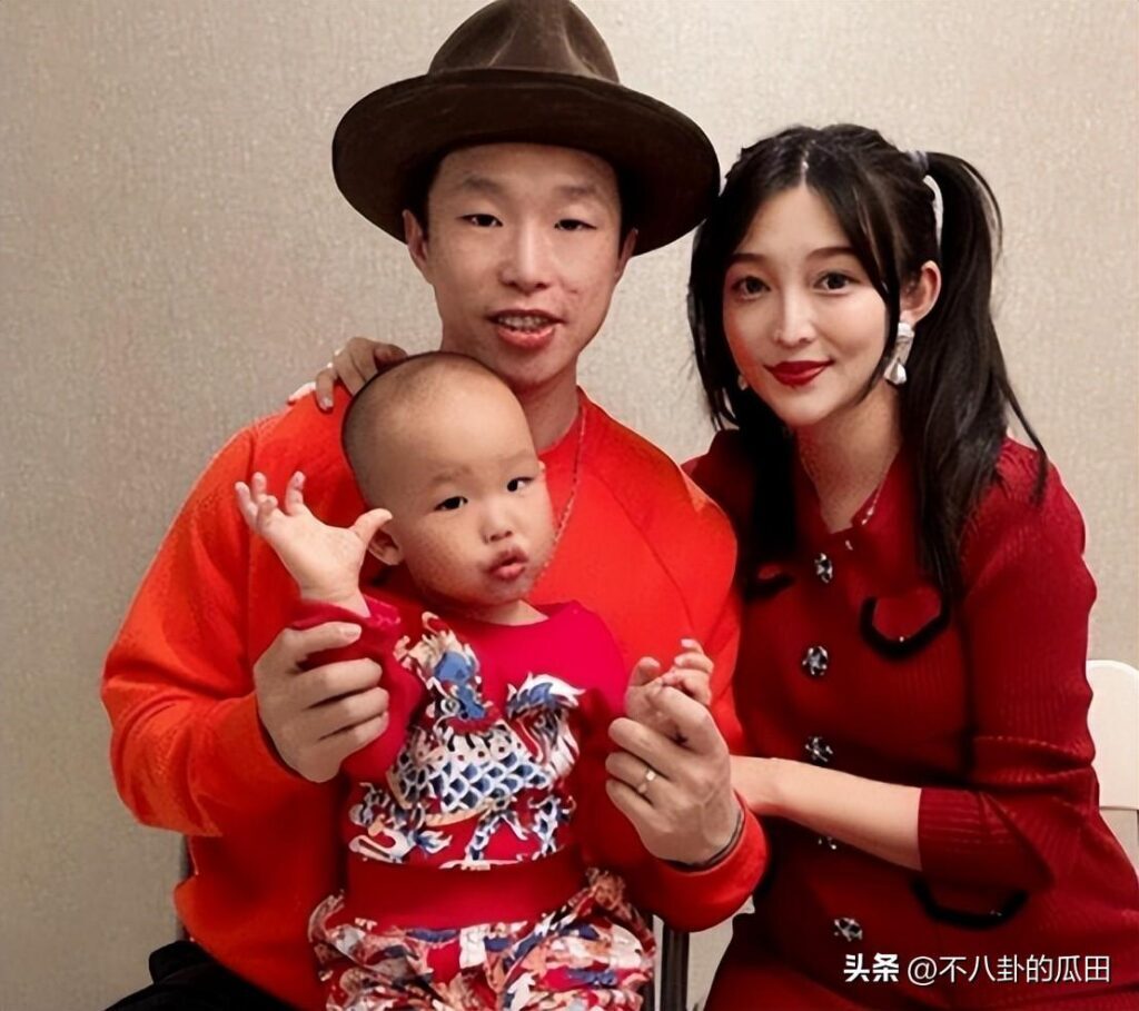 3代人共用一张脸的有哪些_3代人共用一张脸的明星家庭