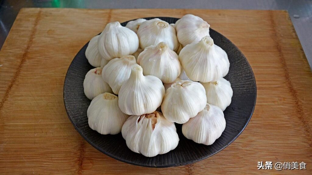 怎样腌制糖醋蒜，正宗糖醋蒜的制作步骤