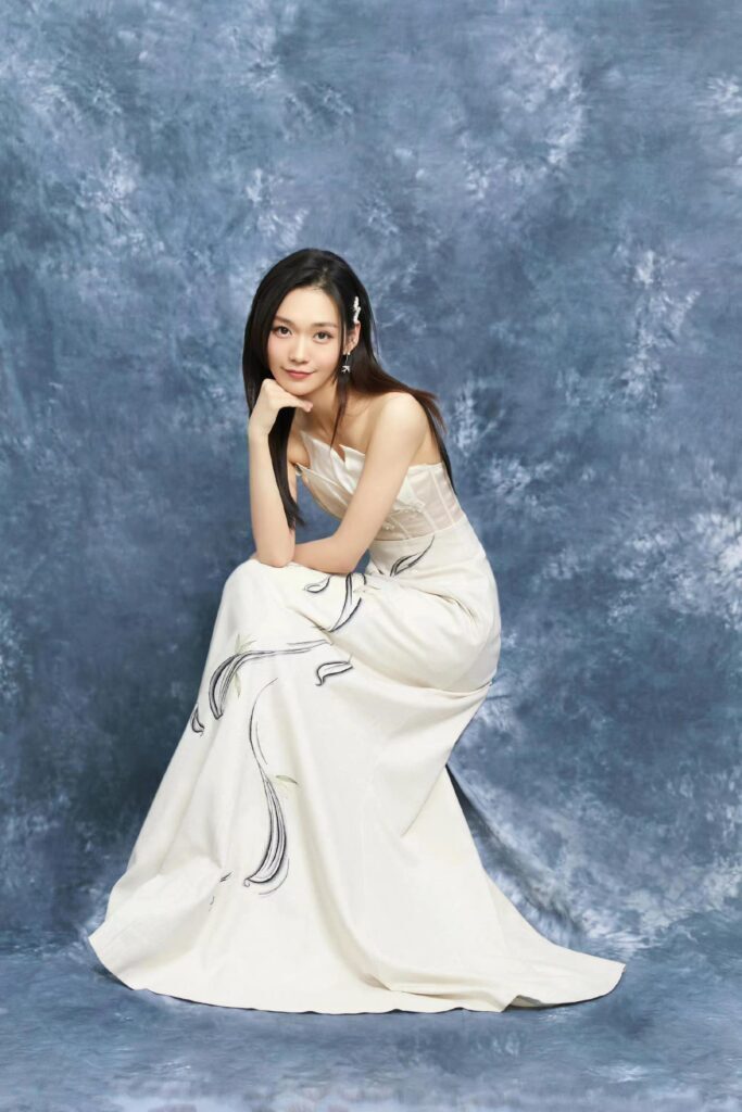 段奥娟瘦了好多吗_段奥娟元宵晚会亮相