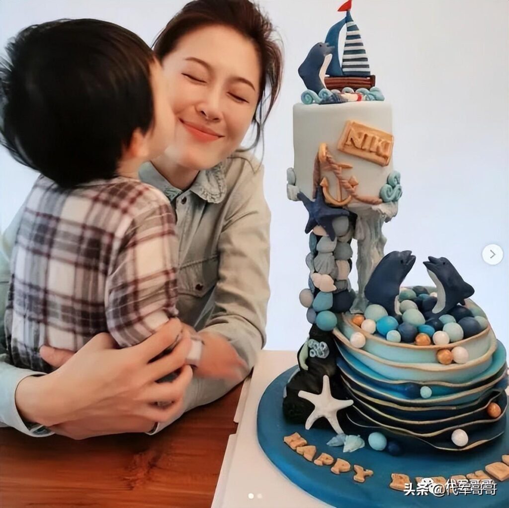 周丽淇是谁_周丽淇个人资料