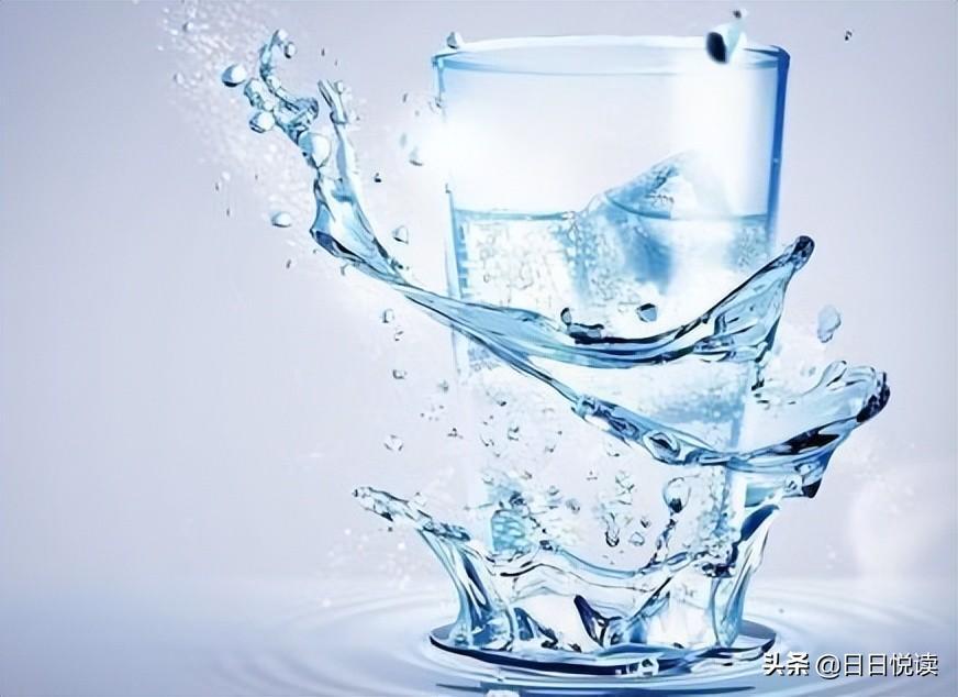 为什么所有的瘦身都要大量喝水_喝水的重要性