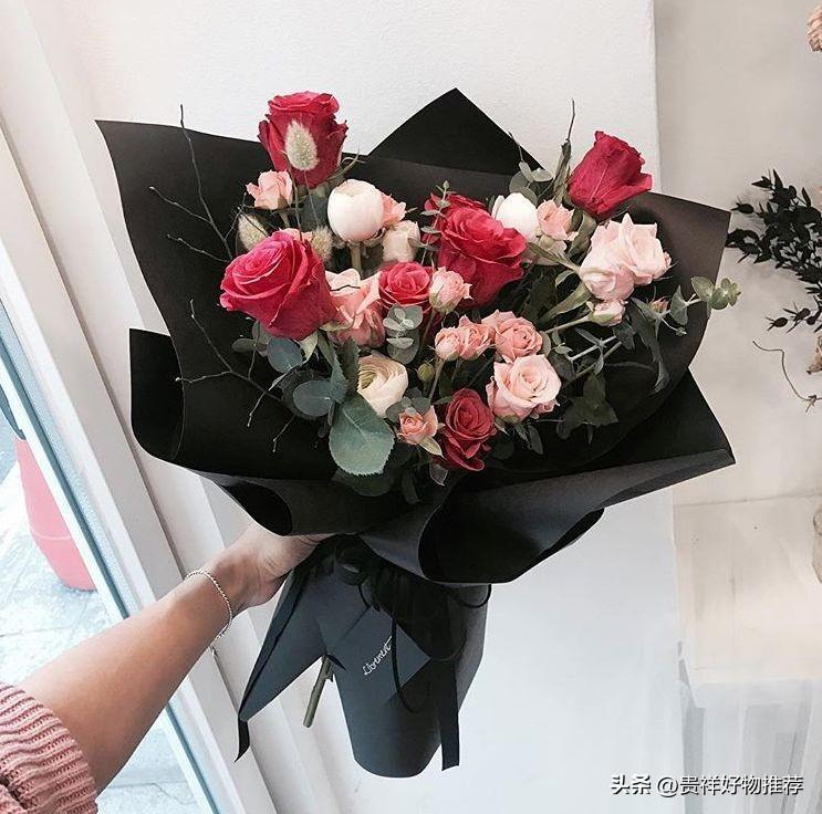 第一次送什么花给女朋友_关于送花给女朋友的讲究