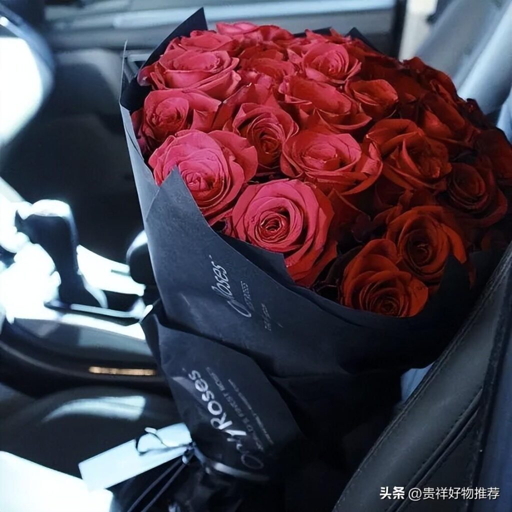 第一次送什么花给女朋友_关于送花给女朋友的讲究
