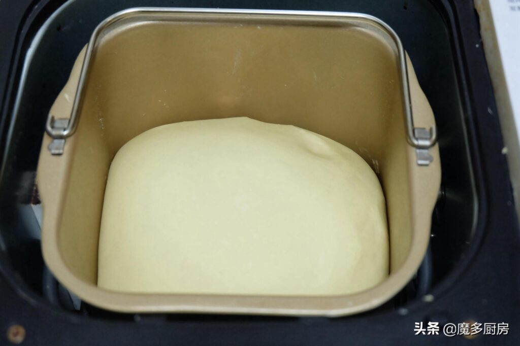 怎样用面包机做面包好吃_松软又好吃的面包做法
