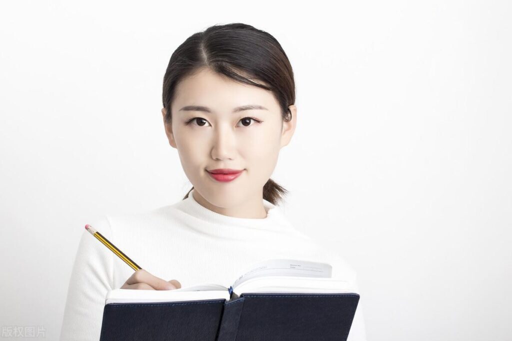 女生学点什么技术好_三十岁女生学什么技能好就业