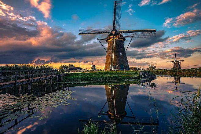 风车之国是哪个国家的美称_荷兰风车之国的由来