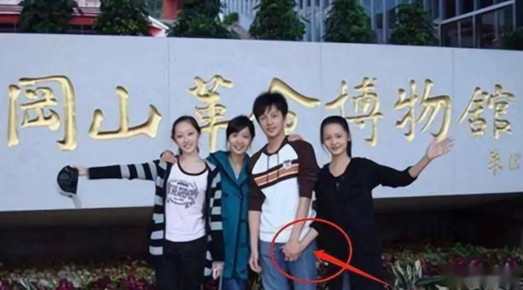 杨洋恋情公开了吗_杨洋唯一承认的女友是谁
