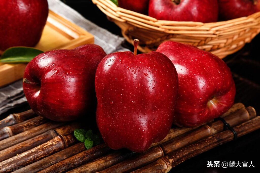蛇果和苹果有什么区别_你更爱吃哪一种