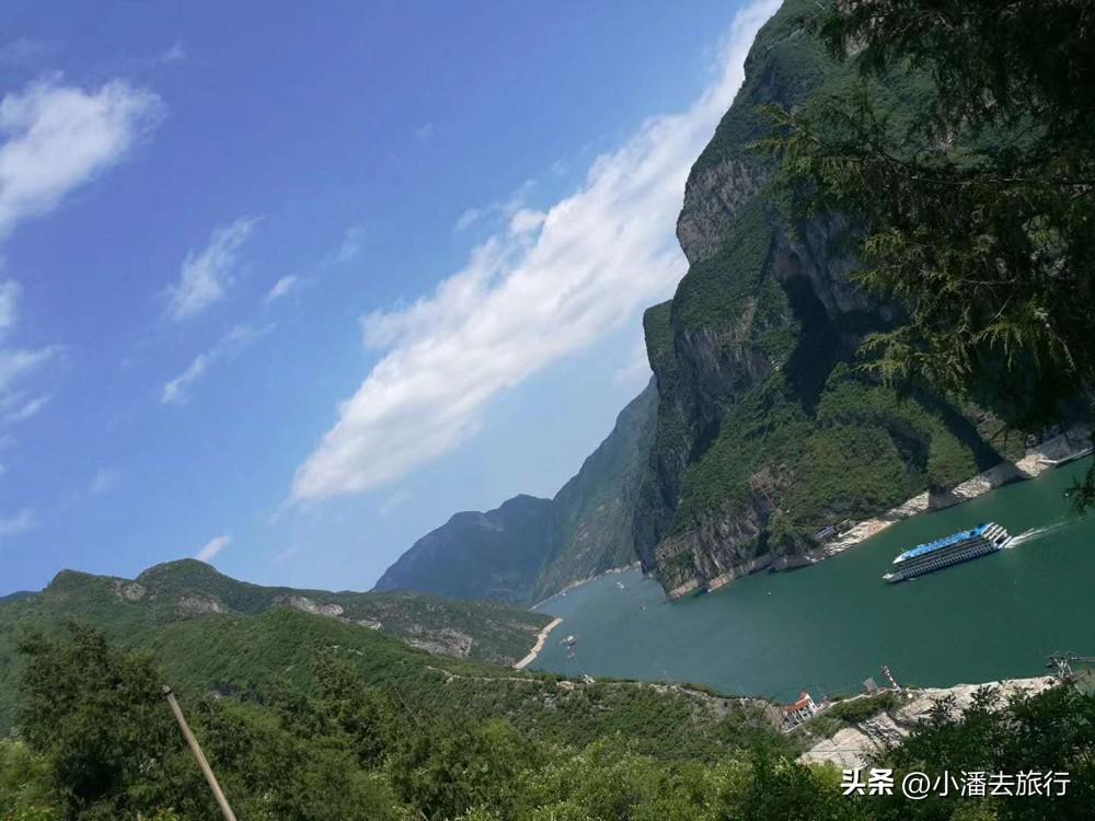 游长江山峡在哪坐船好_长江三峡游轮旅游攻略